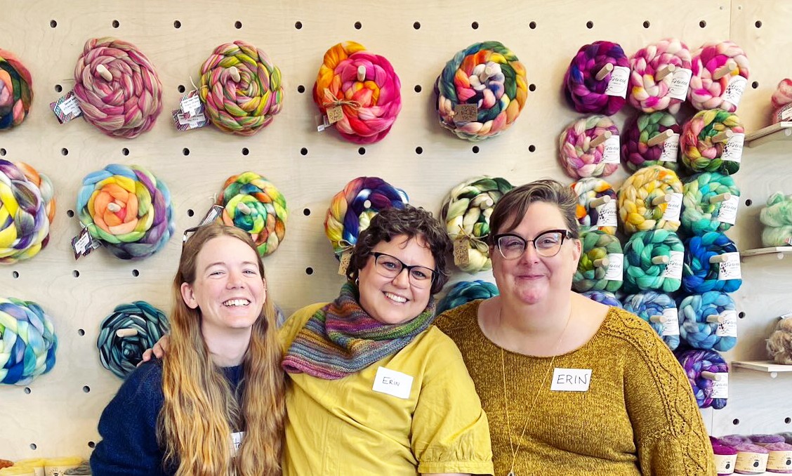 FLYING SQUIRREL TAKES OFF IN WATERLOO : A LOCAL YARN SHOP GROWS A COMMUNITY